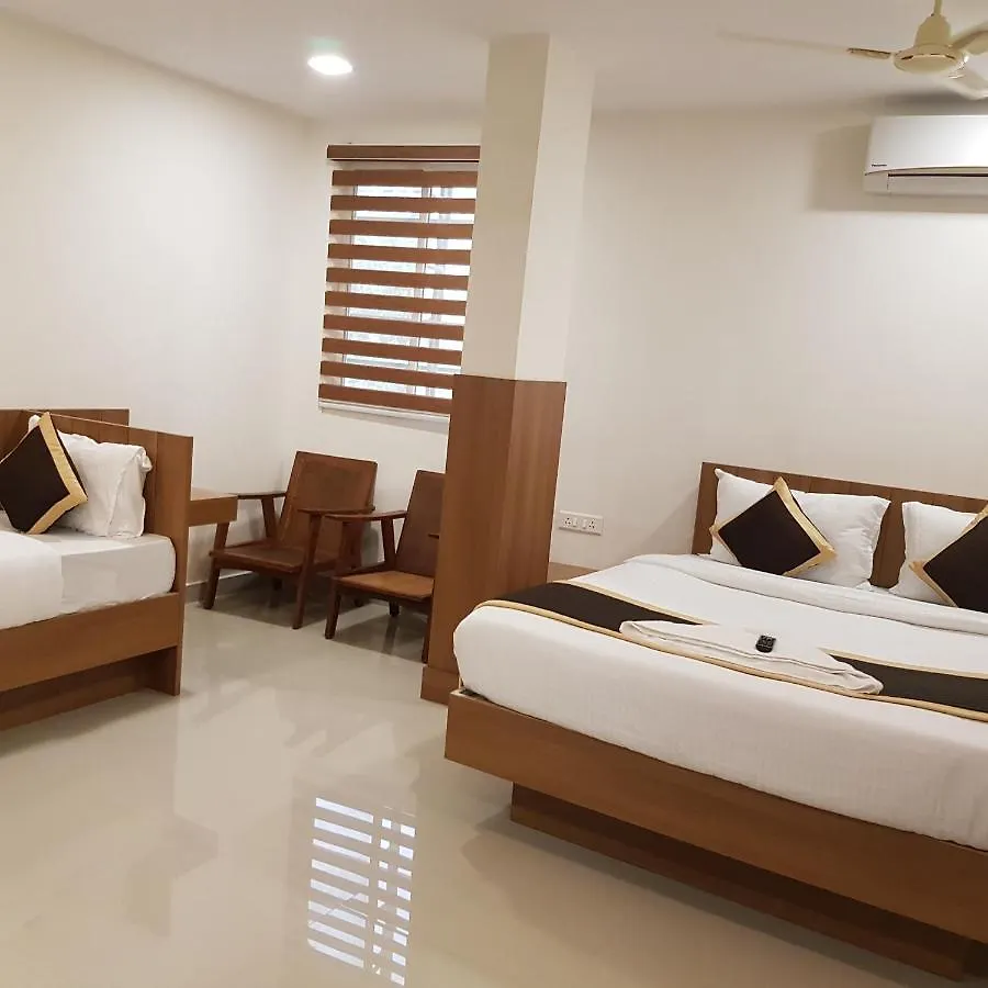 The Golden Suites Kochi 2*,  Indien