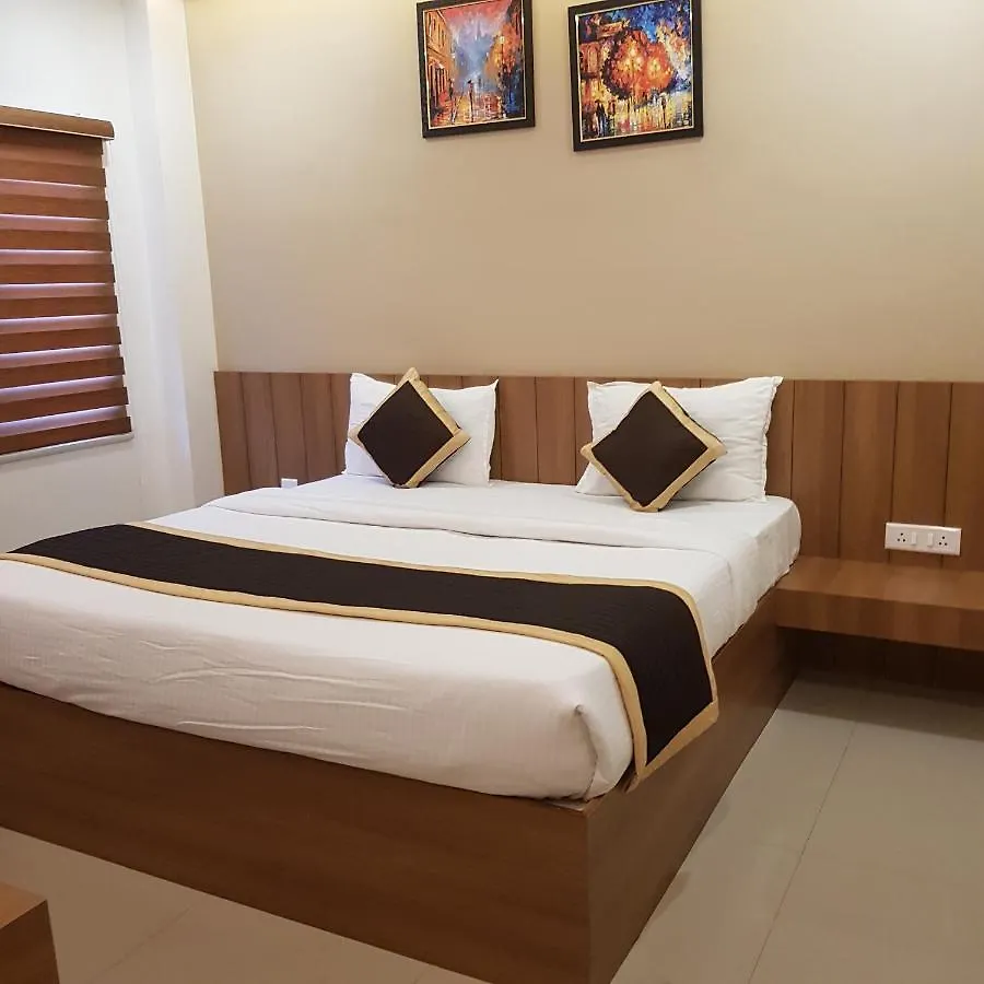 Hotell The Golden Suites Kochi