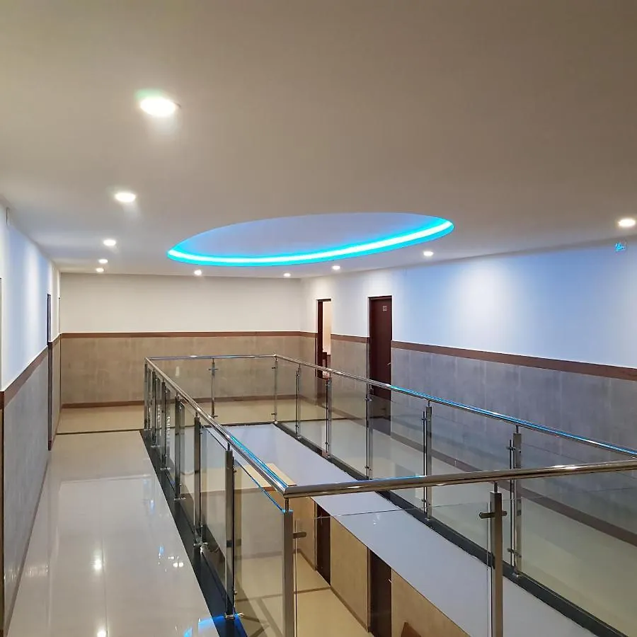 The Golden Suites Kochi 2*,  Indien